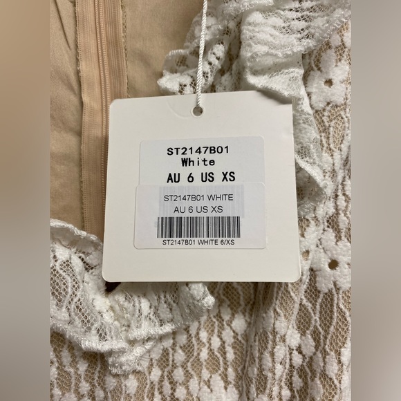 Selfie Leslie White Dress - Picture 4 of 4